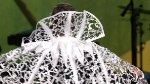 【转载】碧翠丝·科伦：纸中剪出的故事